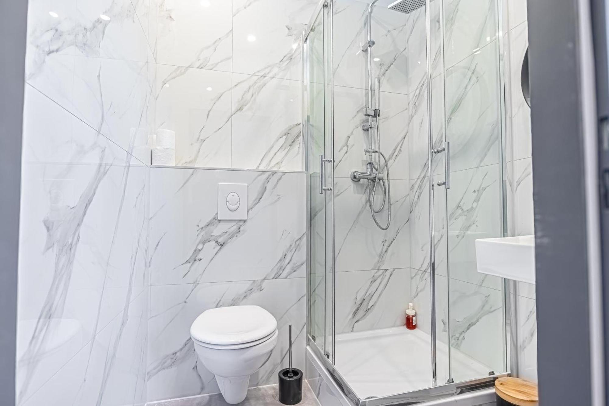 Spacious Shared Schoenbrunn Wien